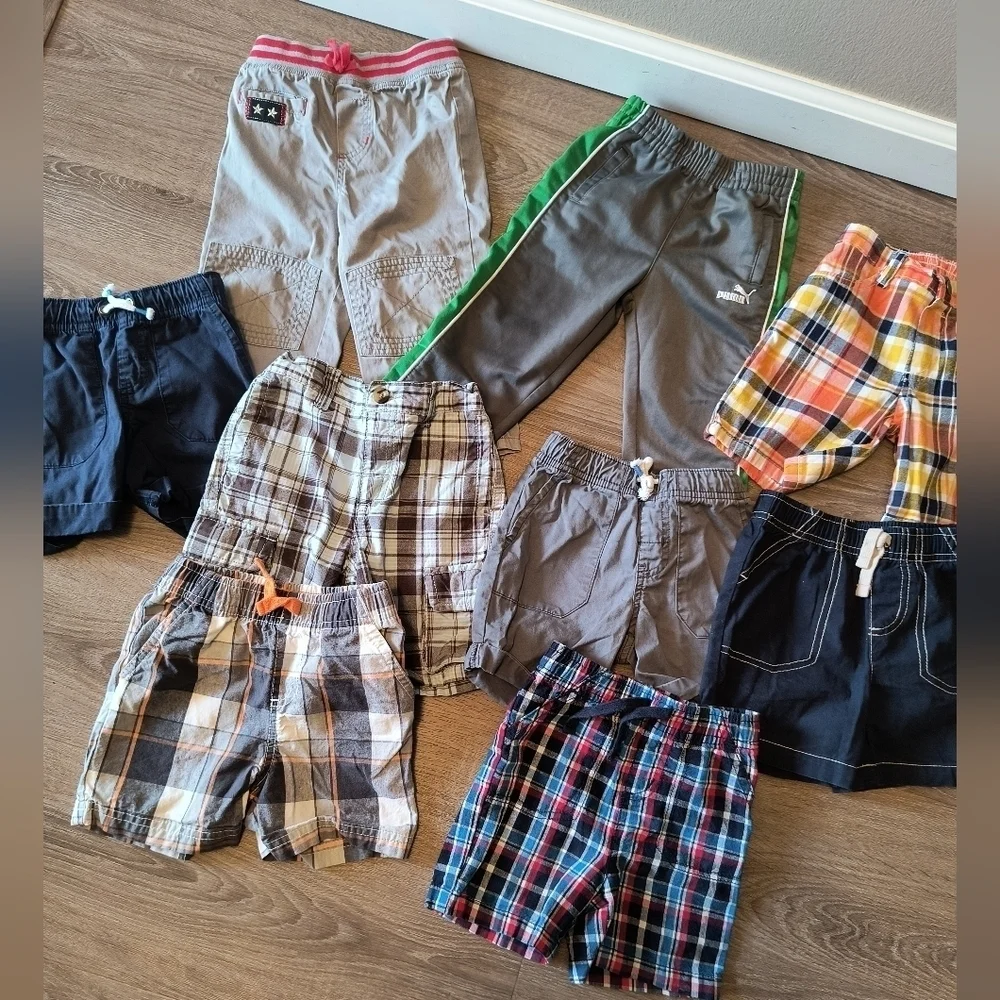 Boys Huge Lot of 47 size 18 Months Clothing, Shorts, Tshirts, Sweaters EUC